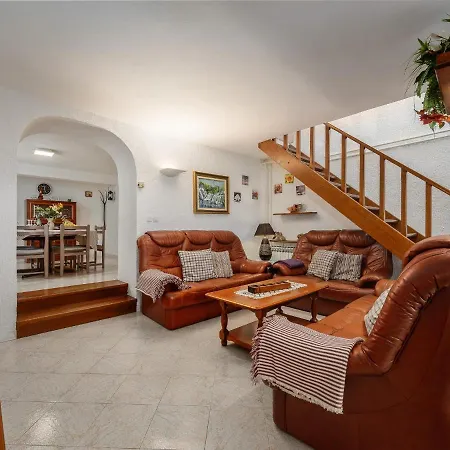 Casa Astrid Materada Дом отдыха *
